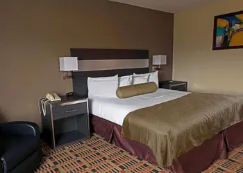Wingate by Wyndham Somerset hotel thumbnail 4