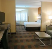 Holiday Inn Express & Suites Elk Grove Central - Hwy 99 by IHG hotel detail image 3