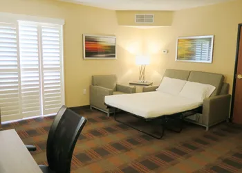 Holiday Inn Express & Suites Elk Grove Central - Hwy 99 by IHG hotel thumbnail 4