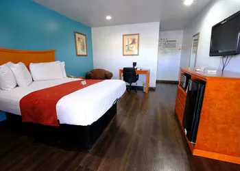 M star Hotel Searcy hotel thumbnail 4