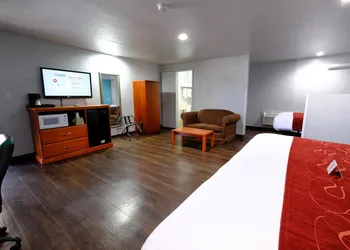 M star Hotel Searcy hotel thumbnail 6