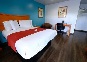 M star Hotel Searcy hotel thumbnail 7