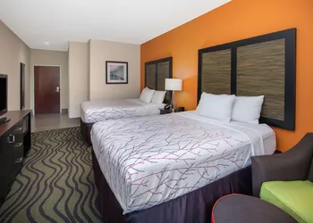 La Quinta Inn by Wyndham Calhoun South I-75 hotel thumbnail 7
