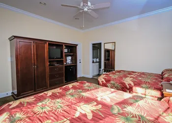 Litchfield Beach & Golf Resort hotel thumbnail 5