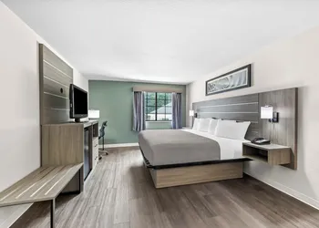 Quality Inn & Suites Kilgore-Longview hotel thumbnail 8