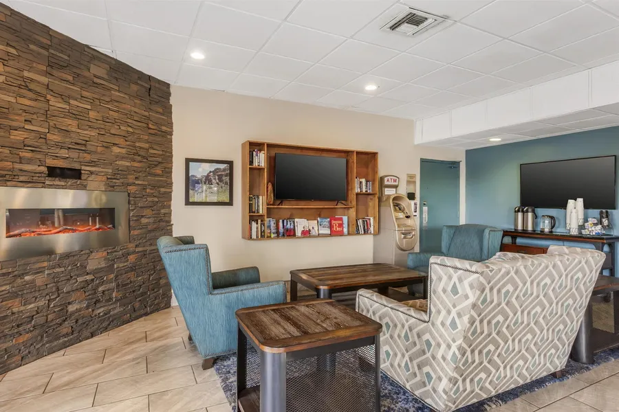 Best Western InnSuites Tucson Foothills Hotel & Suites hotel detail image 2
