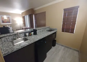 Best Western InnSuites Tucson Foothills Hotel & Suites hotel thumbnail 7