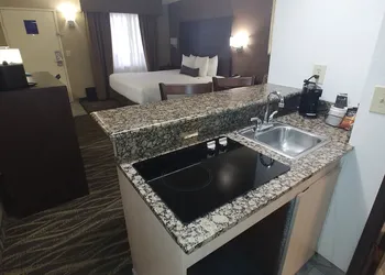 Best Western InnSuites Tucson Foothills Hotel & Suites hotel thumbnail 8