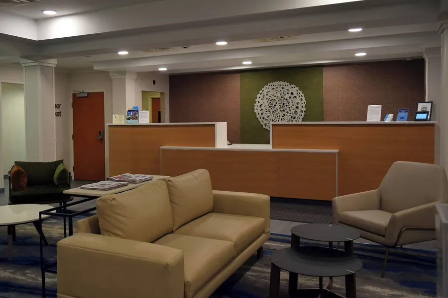 Fairfield Inn and Suites by Marriott Youngstown Austintown hotel detail image 2