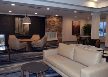 Fairfield Inn and Suites by Marriott Youngstown Austintown hotel thumbnail 3