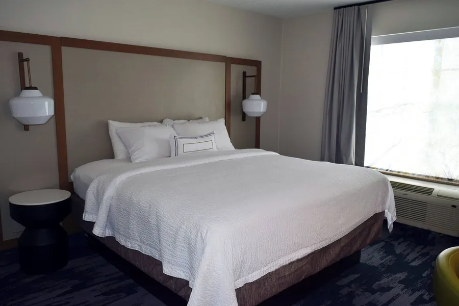 Fairfield Inn and Suites by Marriott Youngstown Austintown hotel detail image 6