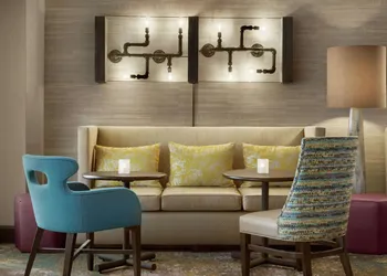Hampton Inn & Suites Springdale hotel thumbnail 3