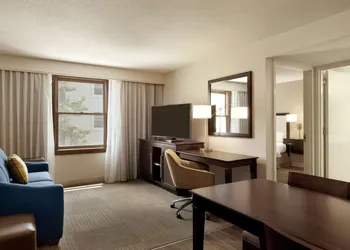 Hampton Inn & Suites Springdale hotel thumbnail 5