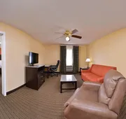 Douglas Inn And Suites hotel detail image 3