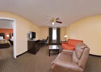 Douglas Inn And Suites hotel thumbnail 3