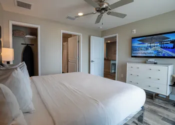 Barefoot Beach Club hotel thumbnail 7