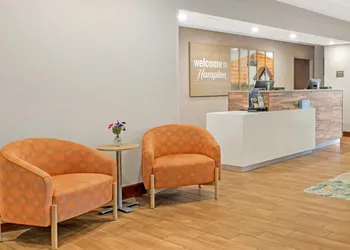 Hampton Inn & Suites Plymouth hotel thumbnail 6