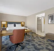 Hampton Inn & Suites Plymouth hotel detail image 7