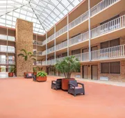 Ramada by Wyndham Tampa Westshore Airport South hotel detail image 4