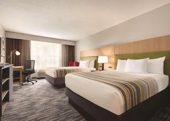 Country Inn & Suites by Radisson, Pella, IA hotel thumbnail 6