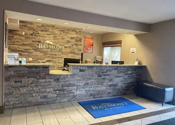 Baymont by Wyndham Auburn hotel thumbnail 2