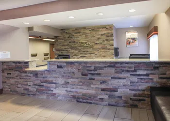 Baymont by Wyndham Auburn hotel thumbnail 3