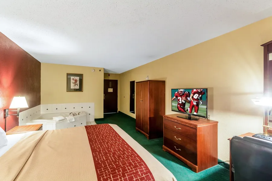 Red Roof Inn Morehead hotel detail image 6