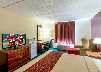 Red Roof Inn Morehead hotel thumbnail 7