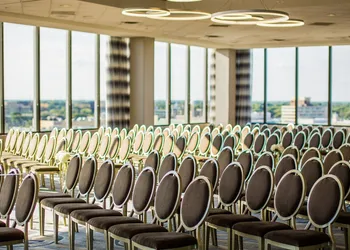DoubleTree by Hilton Chicago - North Shore Conference Center hotel thumbnail 8