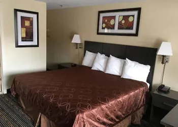 Whitney Inn & Suites hotel thumbnail 5