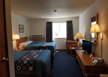 Super 8 by Wyndham Phillips hotel thumbnail 4