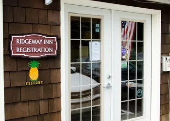Ridgeway Inn hotel thumbnail 3