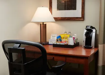 Hampton Inn & Suites Salem, OR hotel thumbnail 3
