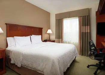 Hampton Inn & Suites Salem, OR hotel thumbnail 8