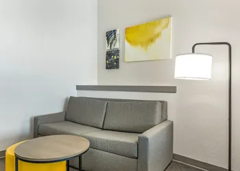Comfort Suites Nacogdoches hotel thumbnail 8