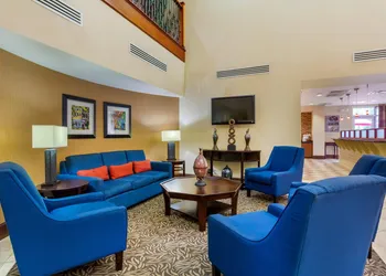 Comfort Suites Charleston West Ashley hotel thumbnail 4