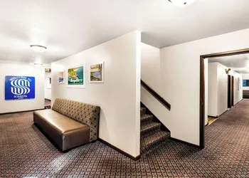 Americas Best Value Inn Marquette hotel thumbnail 4