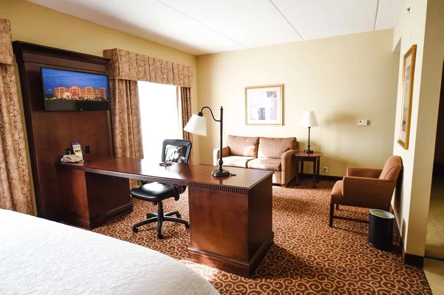 Hampton Inn & Suites Ocala - Belleview hotel detail image 6