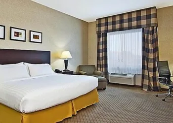 Holiday Inn Express Hotel & Suites ANDERSON NORTH by IHG hotel thumbnail 8