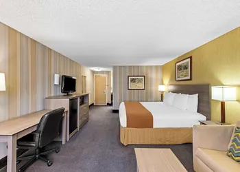 Best Western Cascadia Inn hotel thumbnail 5