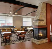 Hampton Inn Portland Downtown - Waterfront hotel detail image 3