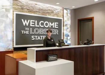 Hampton Inn Portland Downtown - Waterfront hotel thumbnail 4