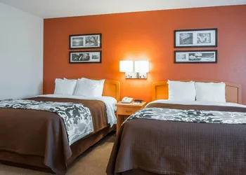 Sleep Inn & Suites Lake of the Ozarks hotel thumbnail 8