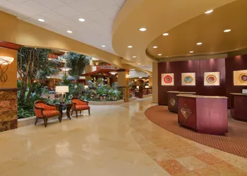 Embassy Suites by Hilton Hampton Convention Center hotel thumbnail 3