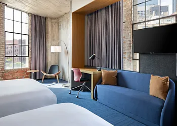 Aloft Dallas Downtown hotel thumbnail 7