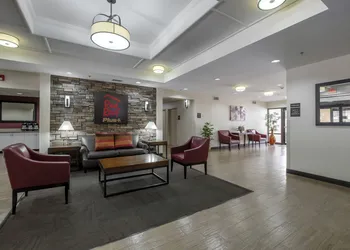 Red Roof Inn PLUS+ Gainesville hotel thumbnail 2