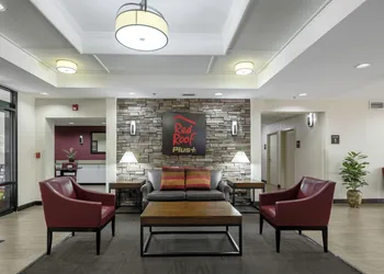 Red Roof Inn PLUS+ Gainesville hotel thumbnail 4