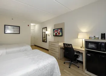 Red Roof Inn PLUS+ Gainesville hotel thumbnail 7