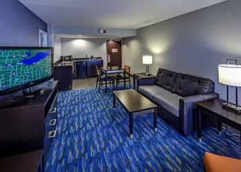 Holiday Inn Cleveland Northeast - Mentor by IHG hotel thumbnail 2