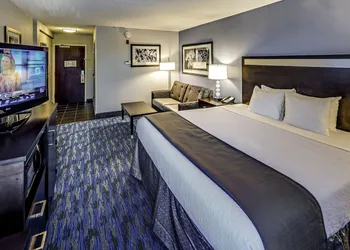 Holiday Inn Cleveland Northeast - Mentor by IHG hotel thumbnail 7